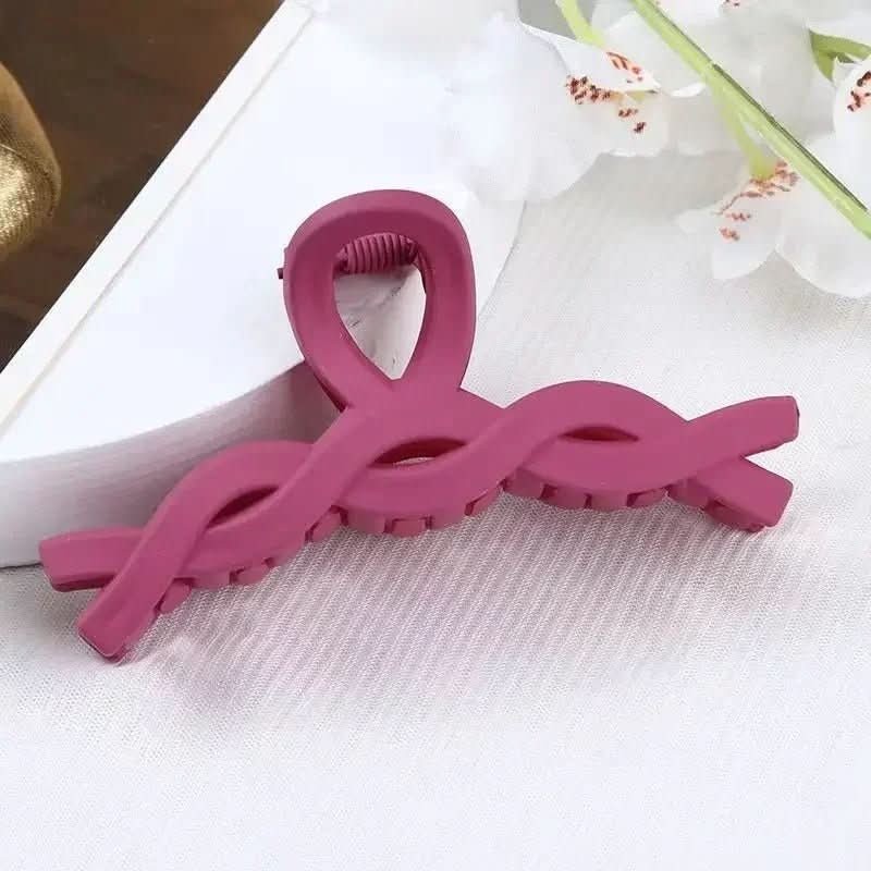 BowLift | Elegant hair clip with strong hold for every hair type