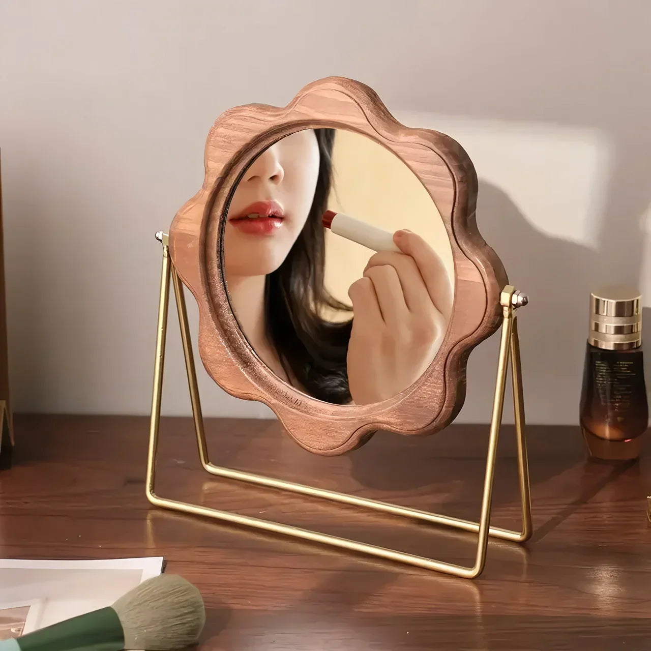 BowLift | Elegant Rotatable Desktop Makeup Mirror – Neoclassical Design