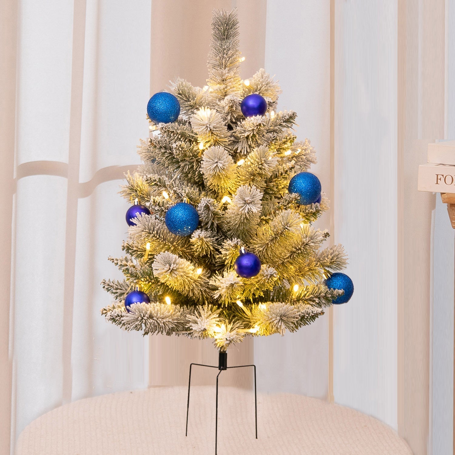 BowLift | Pre-Lit Artificial Christmas Tree