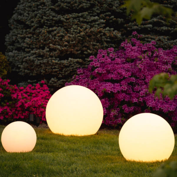 BowLift | Weatherproof Round LED Garden Light with 16 Colors and Remote Control - Perfect for Garden, Porch & Party