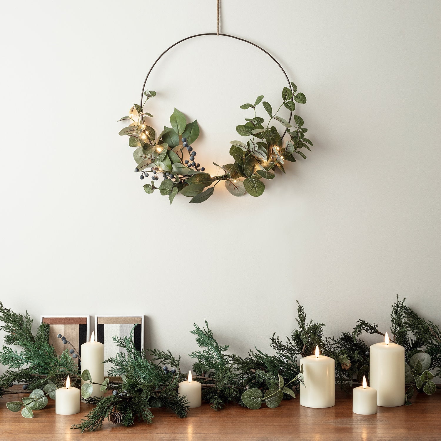 BowLift | Christmas Wreath Eucalyptus LED Lights