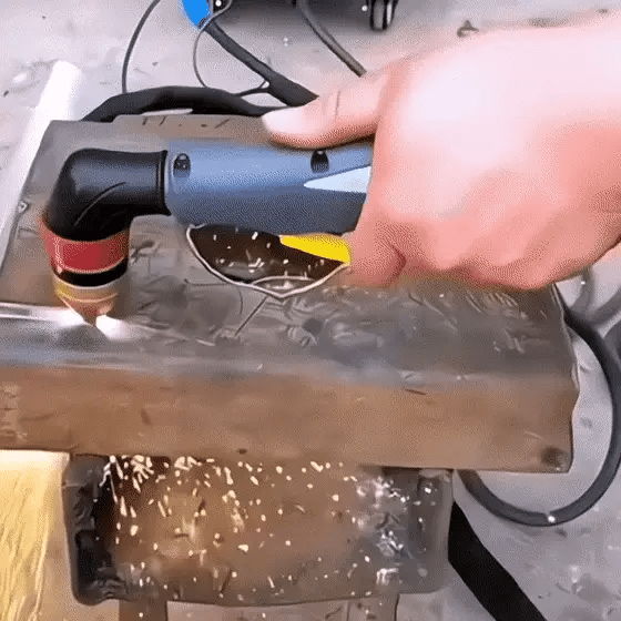 BowLift | Plasma cutting nozzle pRedection – Copper cover for precise metal cutting