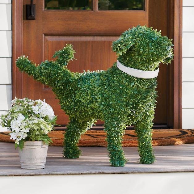 BowLift | Decorative Peeing Dog Topiary