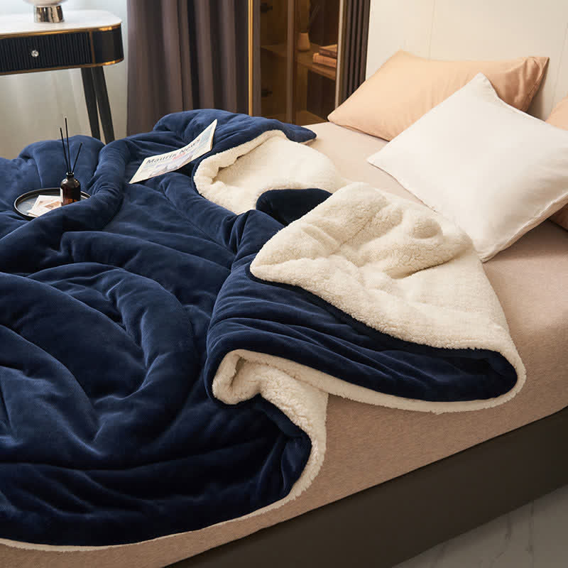 BowLift | Solid thick double-sided velvet cube blanket