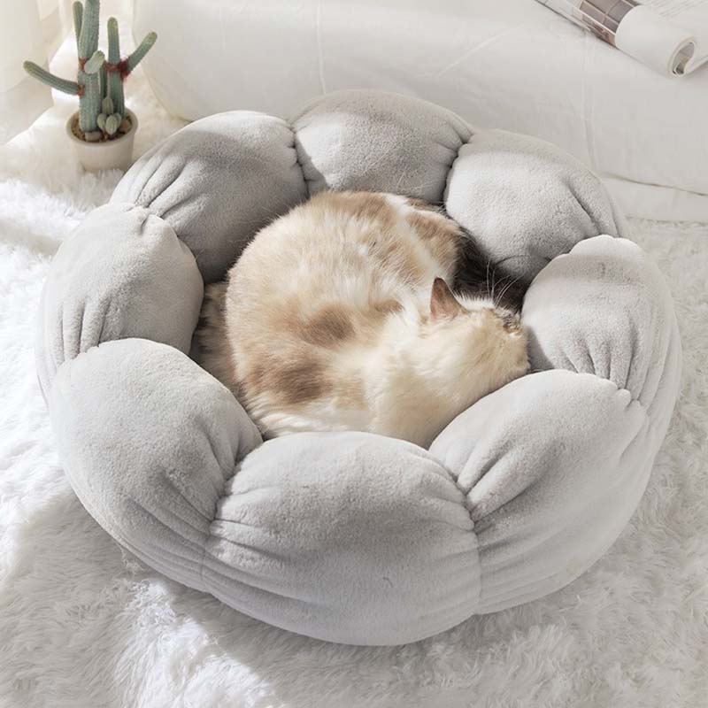 BowLift | Deep Sleep Flower Shape Cat Bed