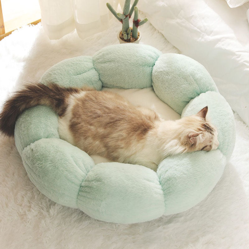 BowLift | Deep Sleep Flower Shape Cat Bed