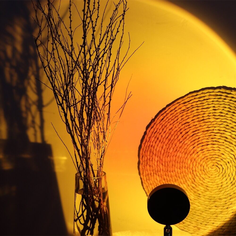 BowLift | Golden Glow – Sunset Projection Lamp with 16 Colors and Rotating Head