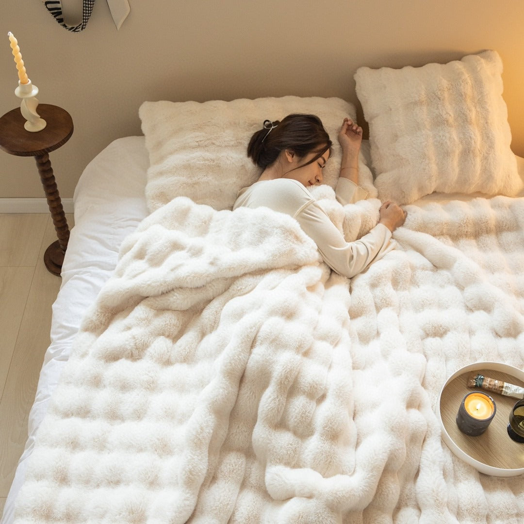 BowLift | Faux Fur Chunky Knit Duvet Cover Throw