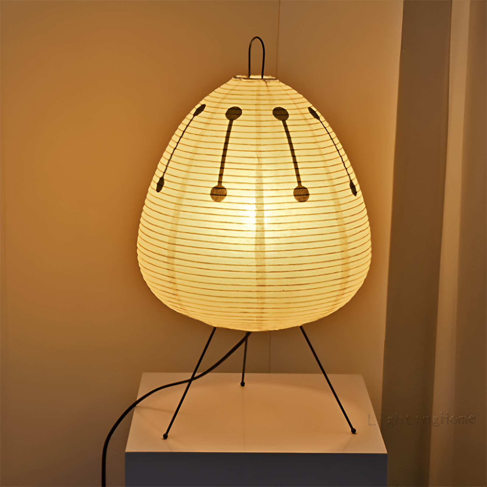 BowLift | ZenLoom – Luxurious table lamp with Japanese Wabi-Sabi design for gentle light
