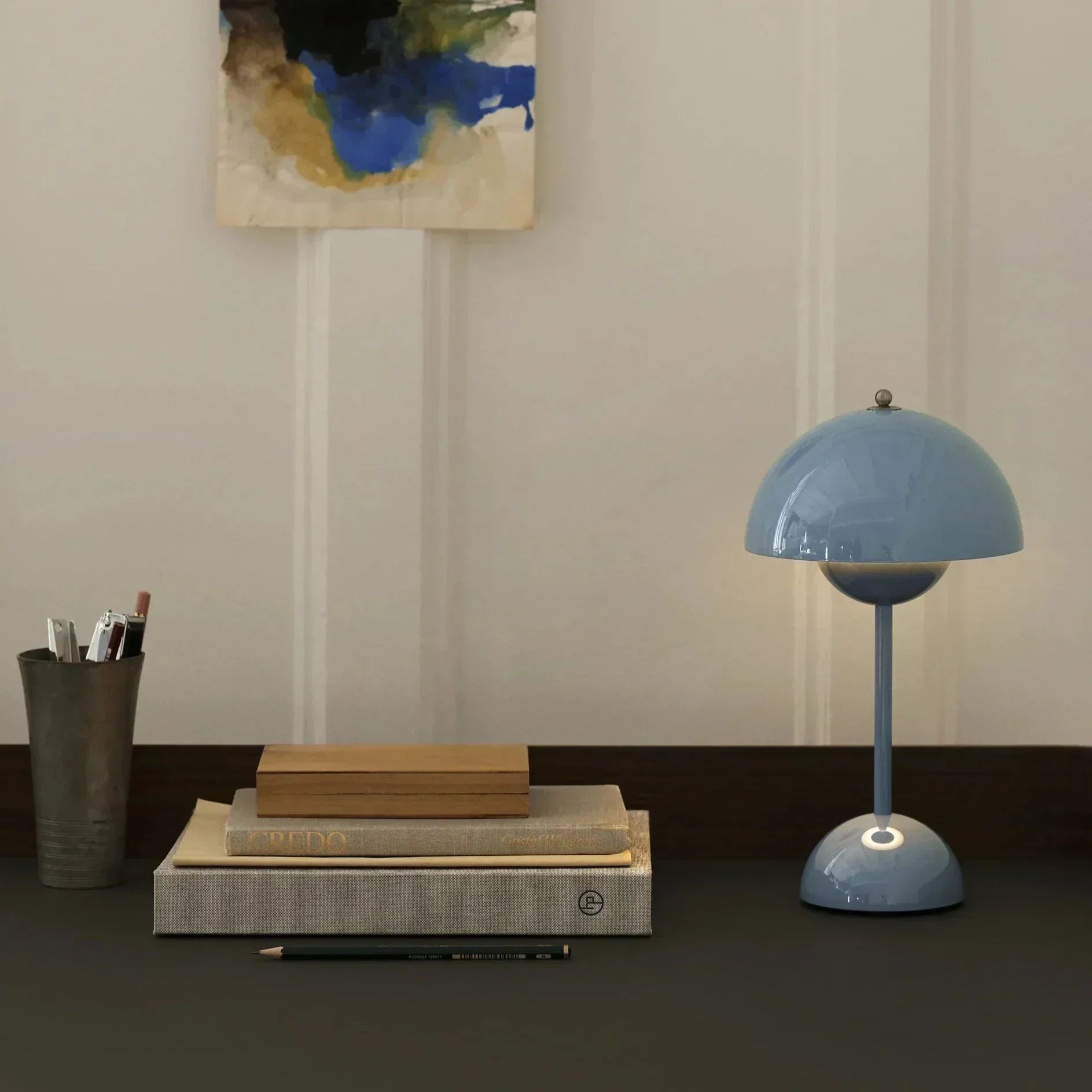 BowLift | LED Table Lamp - LumiSphere