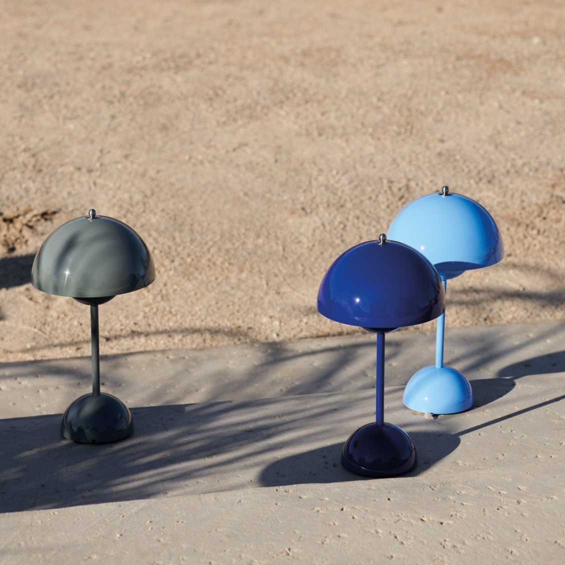 BowLift | LED Table Lamp - MoonGlow