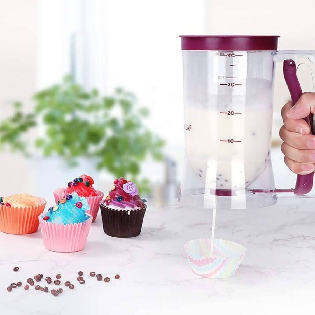 BowLift | Dough dispenser with measuring scale and spout for muffins and cakes