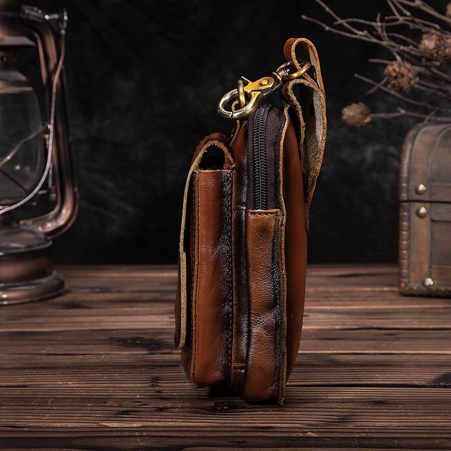 BowLift | Elegant Leather Hip Pouch for Men