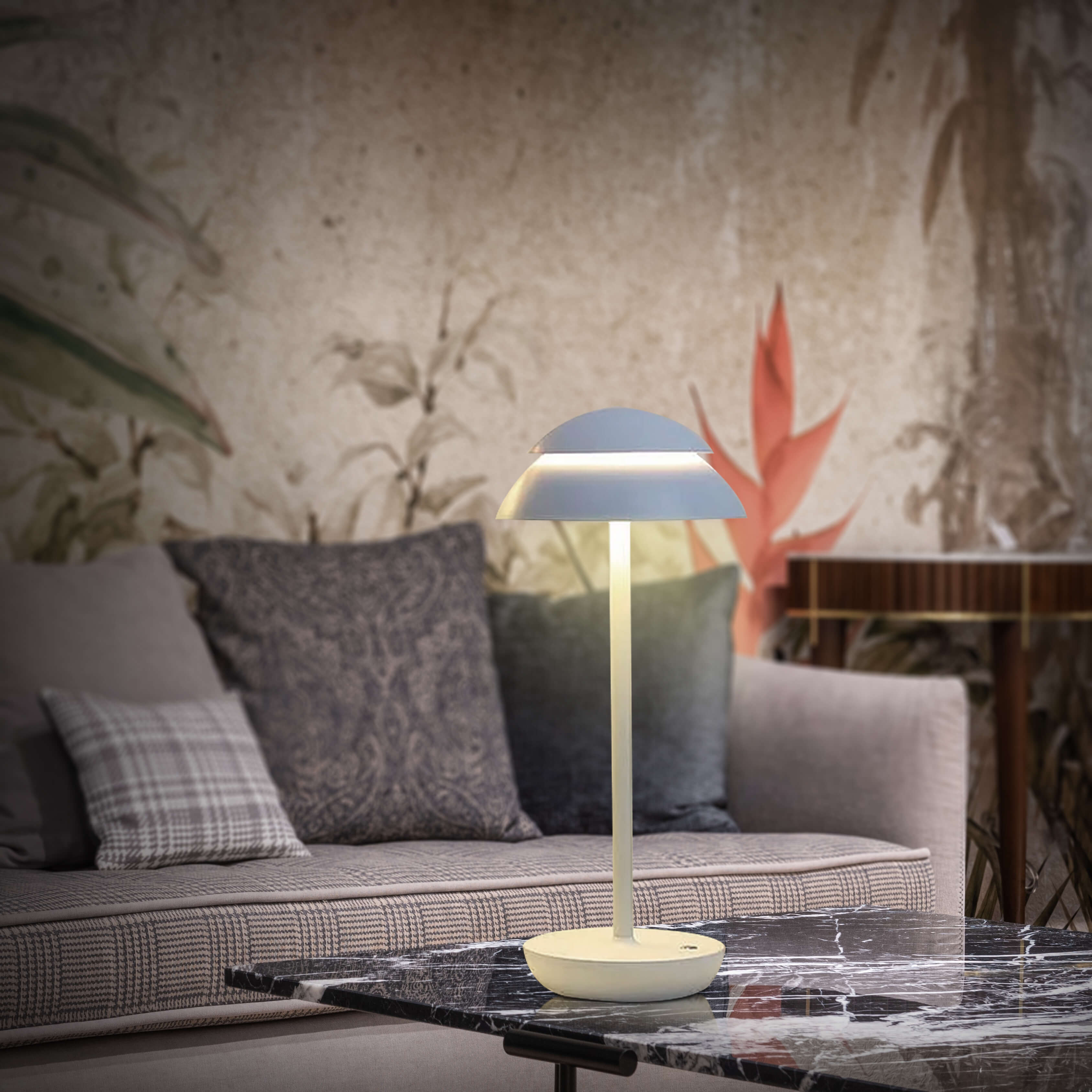 BowLift | Table Lamp with Touch Control and LED Light