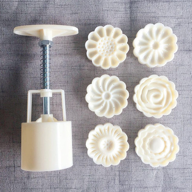 BowLift | DIY Flower Shape Cookie Cutter