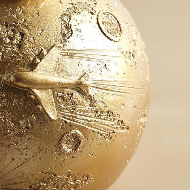 BowLift | Astronaut Figurine Storage Box