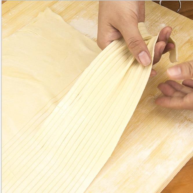 BowLift | Stainless Steel Dough Cutting Noodle Maker