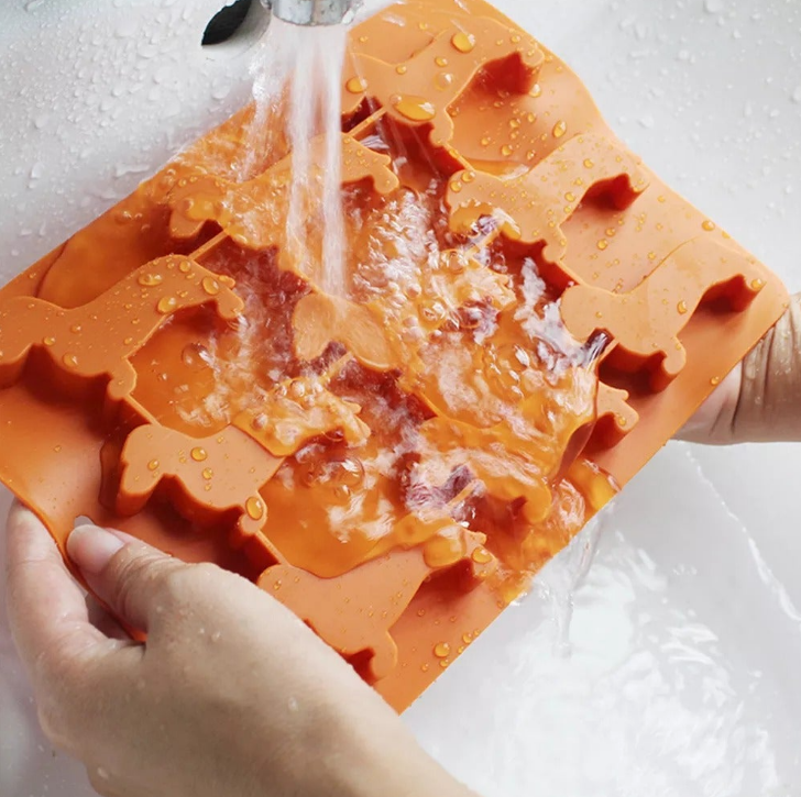 BowLift | Mini Puppy Shaped Ice Cube Mold