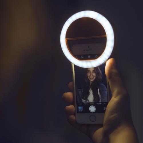 BowLift | Selfie Ring with Built-in Charging – Perfect Shots