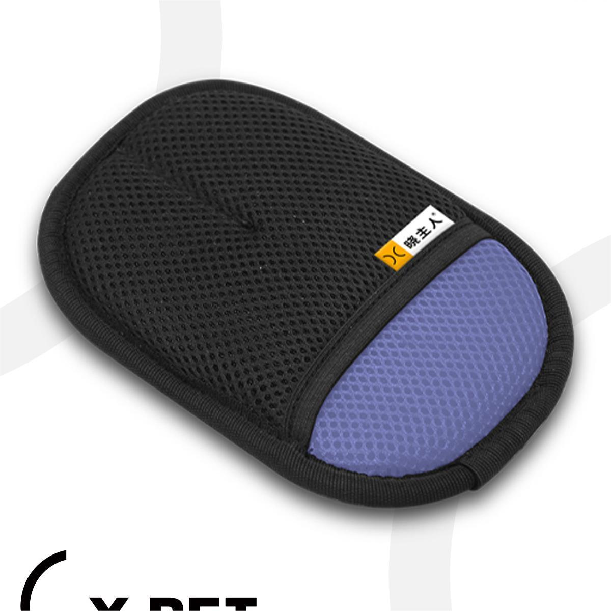 BowLift | Electrostatic gloves for removing pet hair