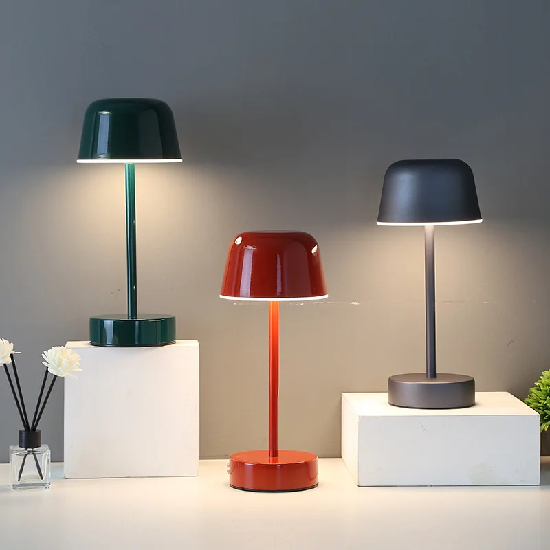 BowLift | Table Lamp with Modern Metal Dimmable Design
