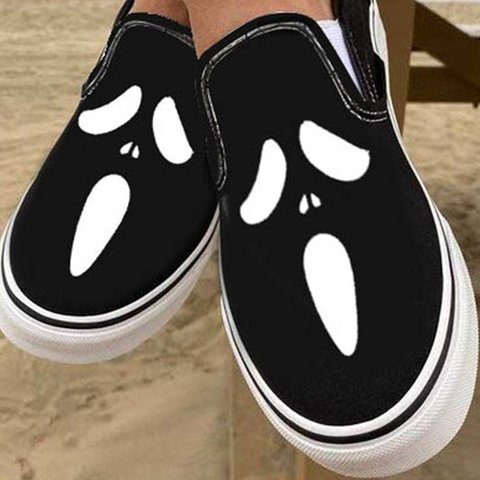 BowLift | Casual slip-ons made of canvas with skull