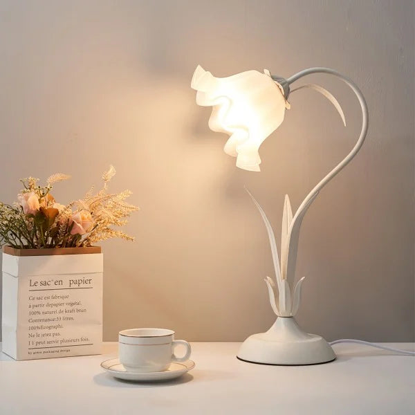 BowLift | BloomBeam - Adjustable Retro Table Lamp
